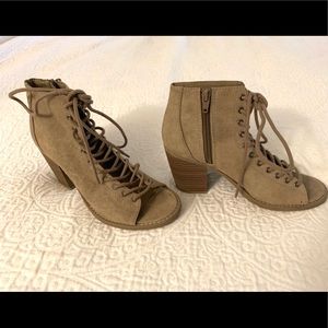 Mossimo Lace Up Booties